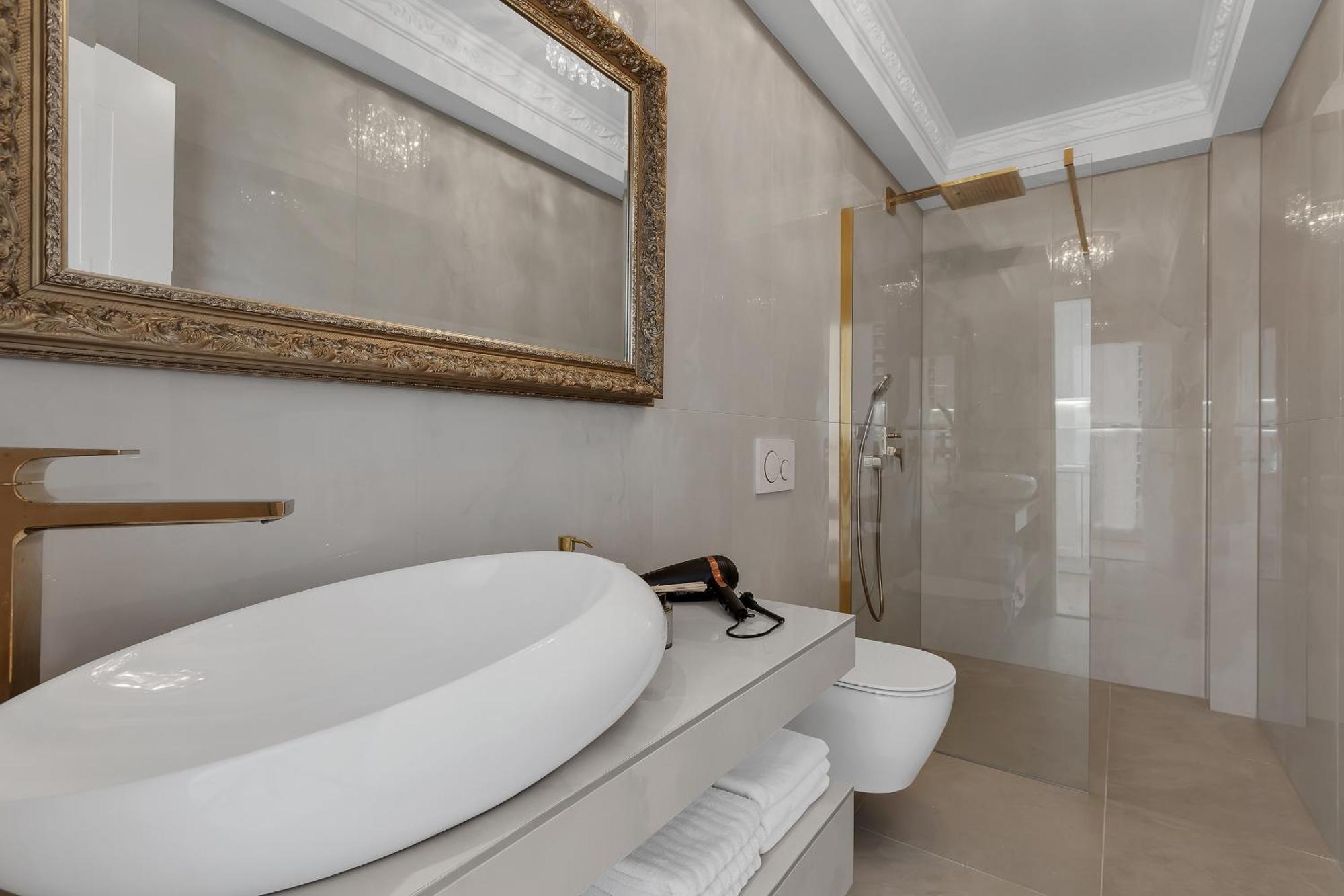 Apartment Vranjes *