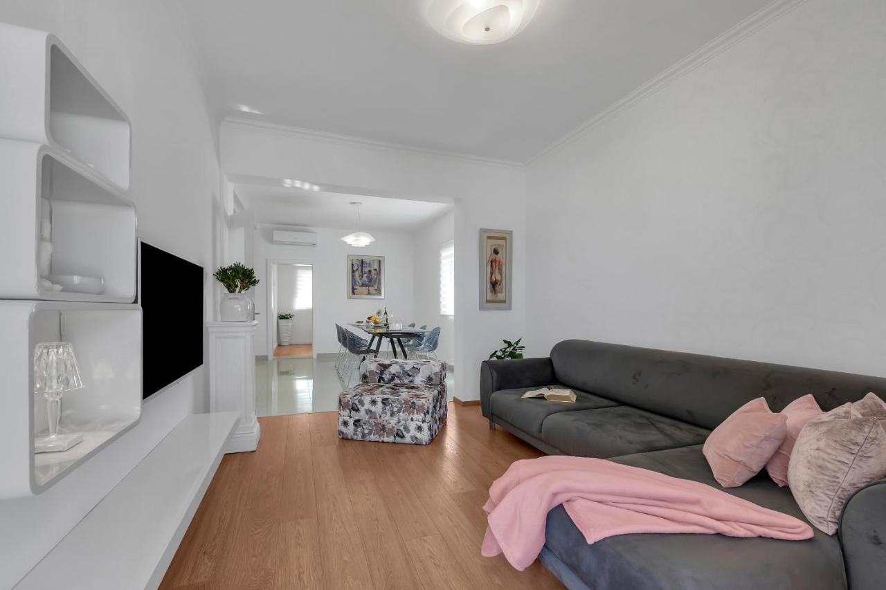 Vranjes Apartamento *